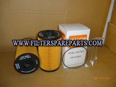 4676385 Hitachi fuel filter